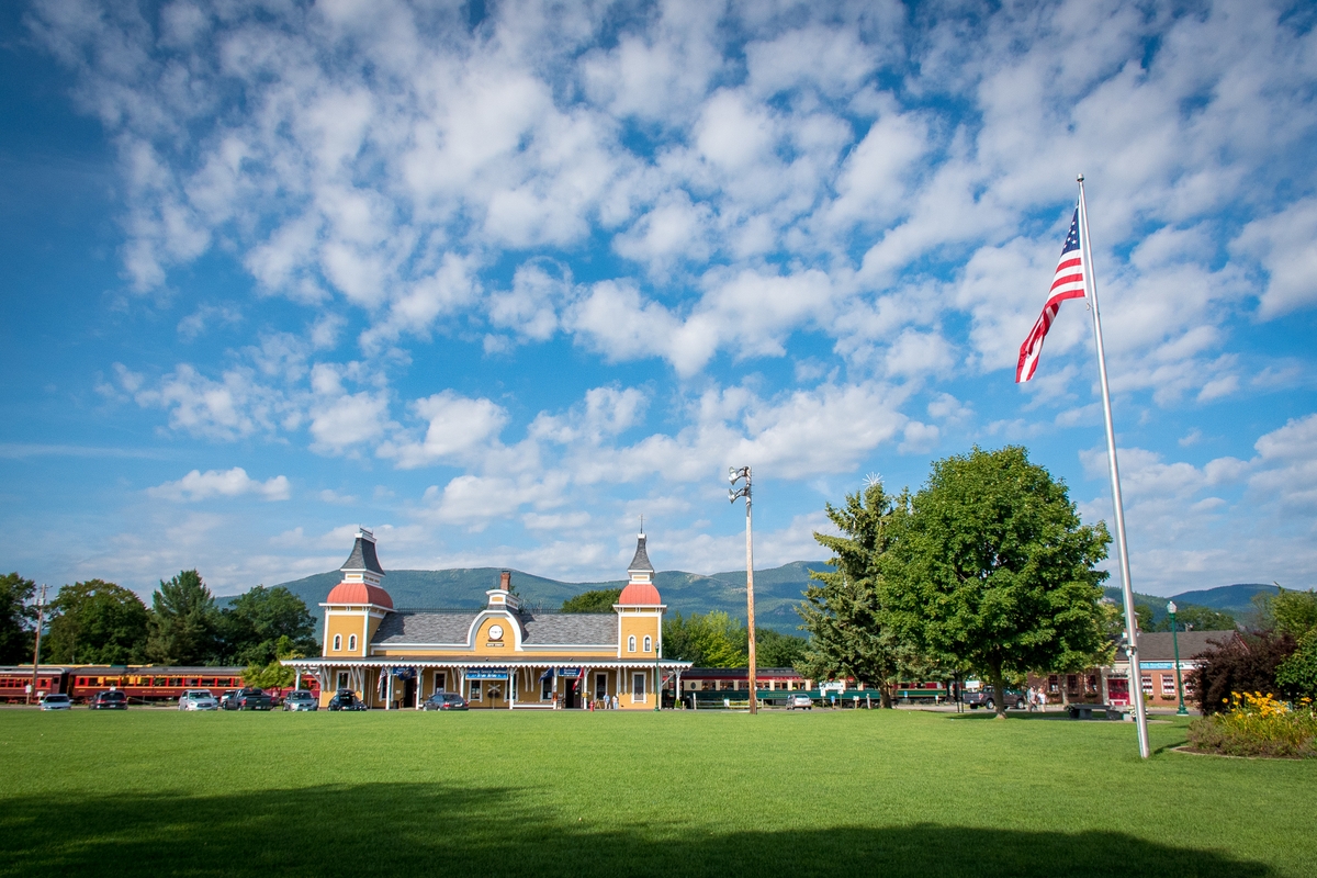 Schouler Park and North Conway Scenic Railroad station