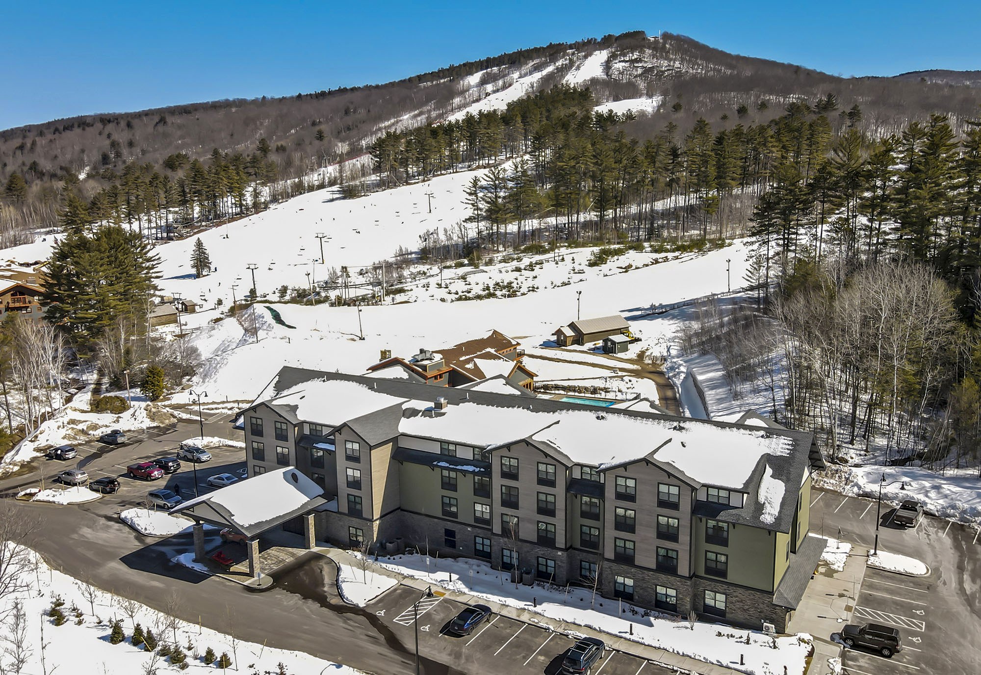 Fairfield Inn North Conway aerial